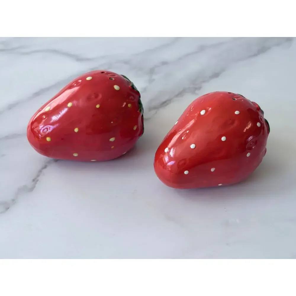Vintage Ceramic Strawberry Salt & Pepper Shakers | Kitschy Fruit Kitchen Decor